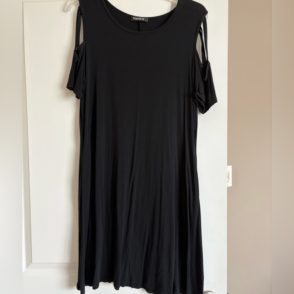 Trendy Black Cold Shoulder Dress